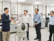 江蘇省副省長李忠軍一行赴江蘇省儀器儀表學(xué)會(huì)理事長宋愛國教授團(tuán)隊(duì)調(diào)研