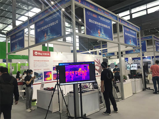 艾睿光電在第97屆中國電子展現(xiàn)場