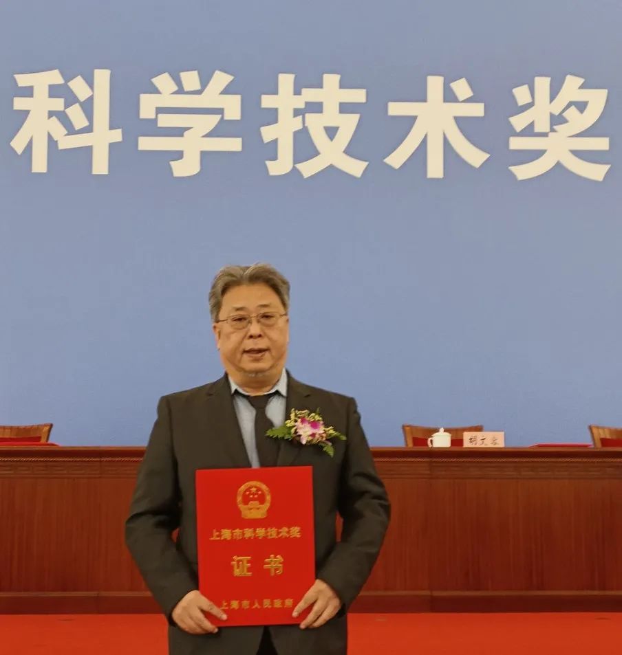 李昕欣:一顆芯片改變了一整類高端科學儀器的命運 李昕欣:一顆芯片改變了一整類高端科學儀器的命運